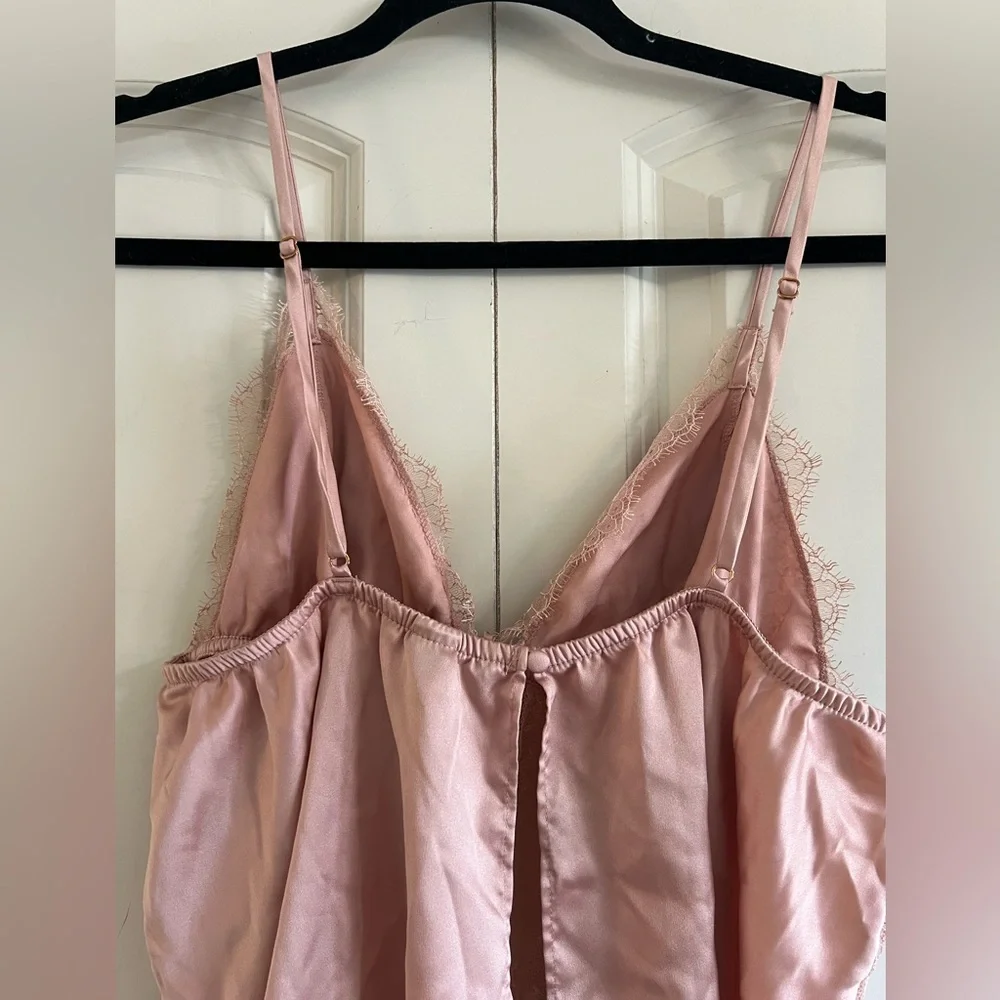 🖤Victoria’s Secret Lace Blush Cami Set – Evening Blush